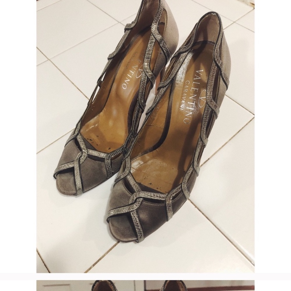 Valentino Garavani heeks - Authentic